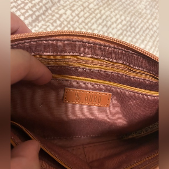 HOBO Leopard Print Clutch Wallet wristlet - Picture 6 of 7